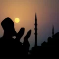 Didalam islam dianjurkan menjalankan berbagai amalam, diantaranya puasa Nisfu Syaban, memperbanyak ibadah, dengan memohon ampunan.