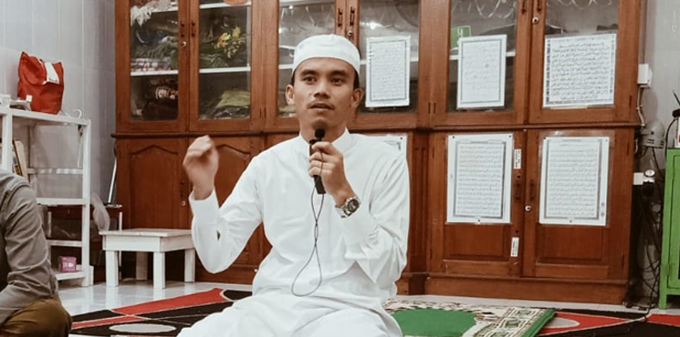 Nuzul Qur'an mengingatkan kepada kita bahwa betapa penting peran Nabi Muhammad Saw. sebagai sosok yang menerima Al-Qur'an