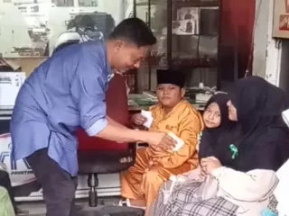 Berbagi dengan Sesama, Hingga Menjadi Calon Legislatif